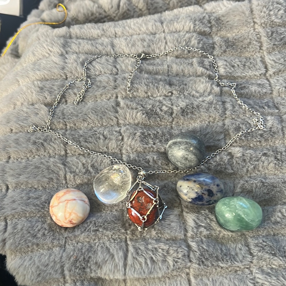 Interchangeable healing crystal necklace